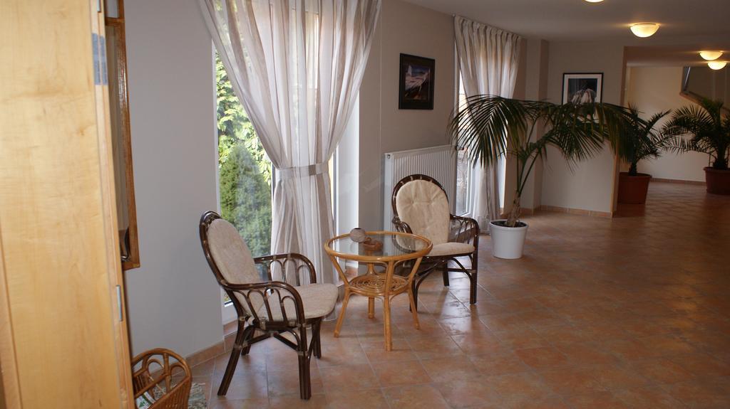 Hotel Akademie Chocerady Luaran gambar