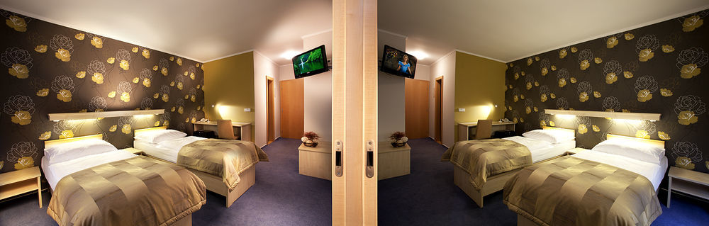 Hotel Akademie Chocerady Luaran gambar